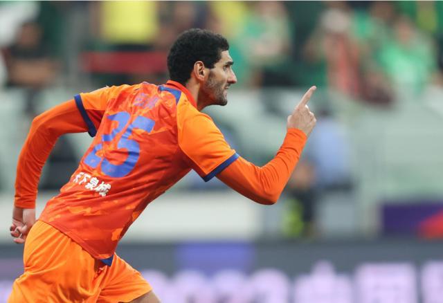 GA黄金甲平台-来时巨星去时传奇 费莱尼：我的作用是让队友变强